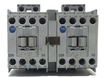 Allen-Bradley 104-C09KL22 220-230 V 50/60 Hz 9 A 1 NOC/3 NCC Reversing Contactor