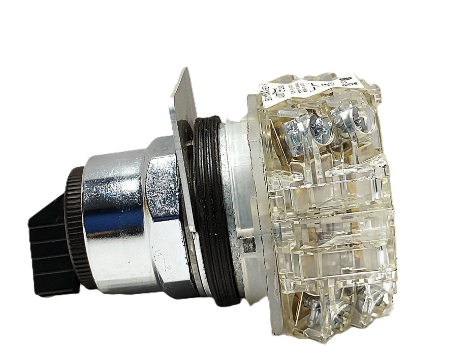 Square D 9001KS11BH2 2-Position Selector Switch w/ Two 9001KA1 Contact Blocks