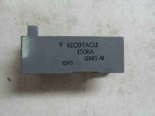 1 Cutler-Hammer E50RA LIMIT SWITCH RECEPTACLE