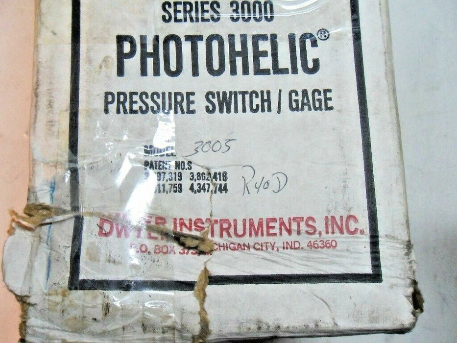 Dwyer 3005C Photohelic Pressure Switch / Gauge / Gage