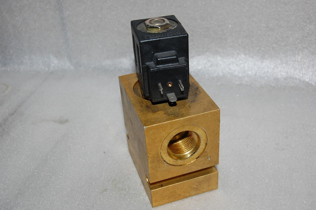 Vickers SV116C1241 Solenoid Valve