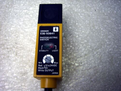 Omron Photoelectric Sensor E3S-5DB41