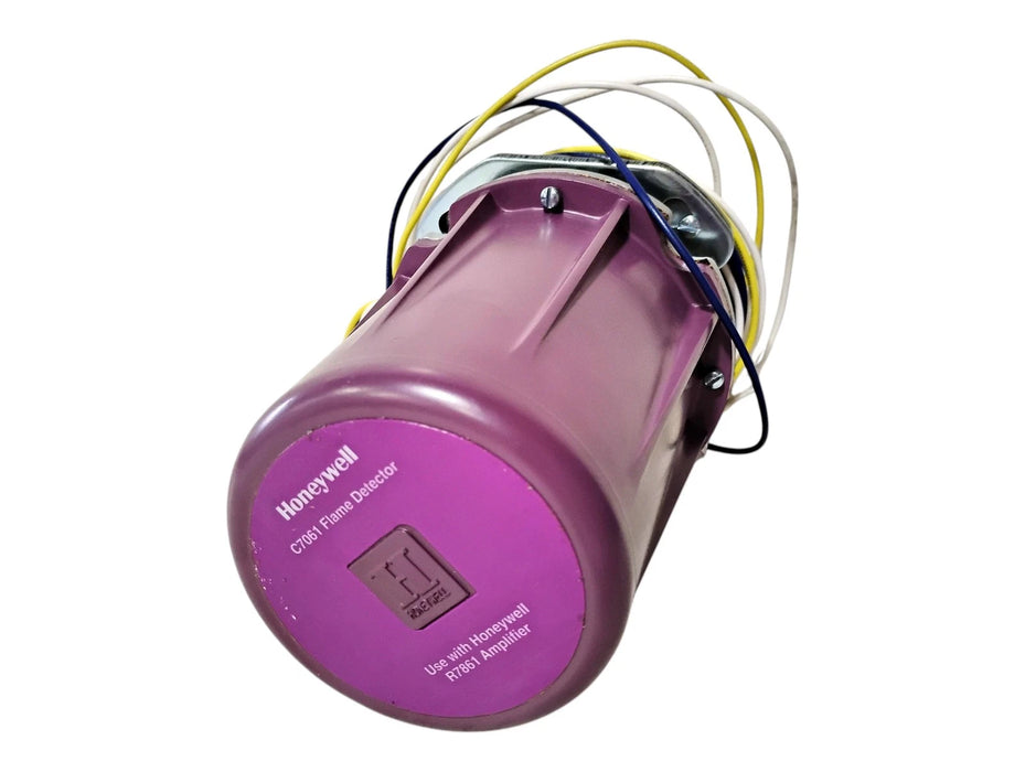 Honeywell C7061A-1012 120 V 3/4" Dynamic Self Check UV Flame Detector