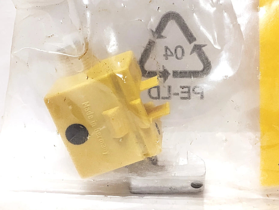 Turck BIM-AKT-AP6X-H1141 W/KLA1 4675290 10-30 V DC Magnetic Proximity Sensor