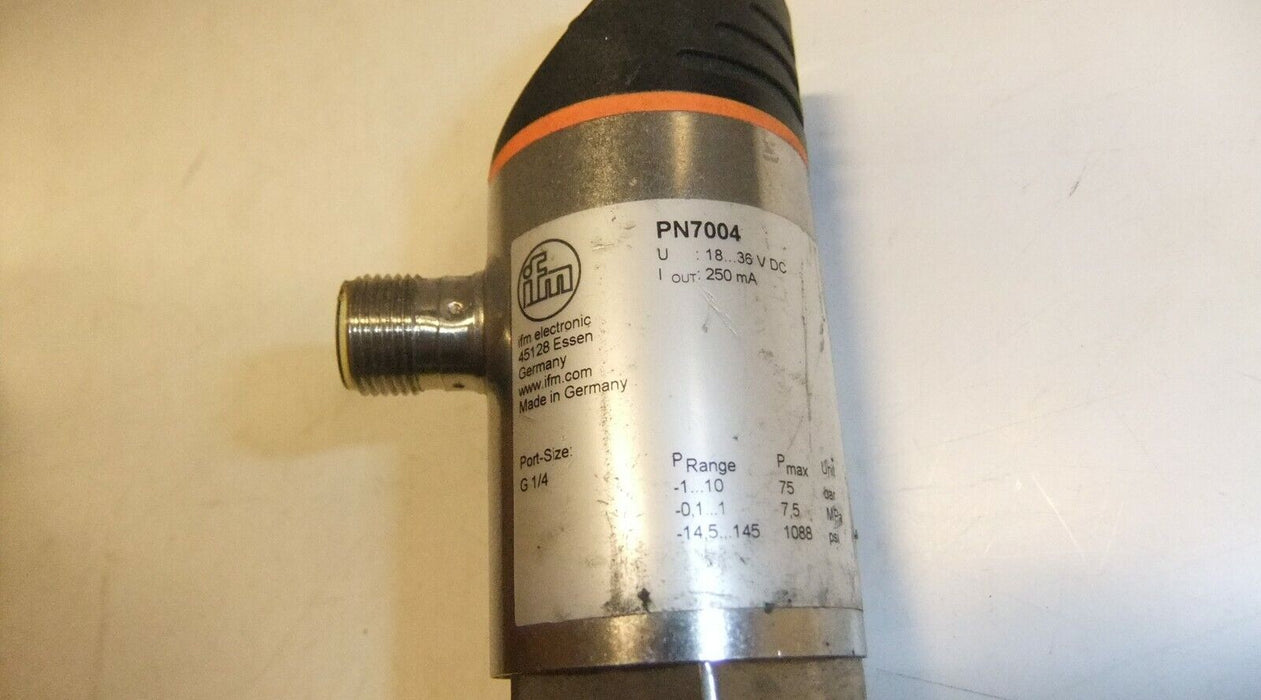 IFM Efector Pressure Sensor PN7004