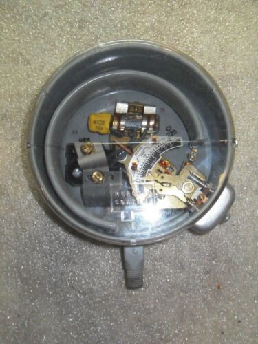 1 MERCOID CONTROLS DAF-31-3-8 PRESSURE SWITCH