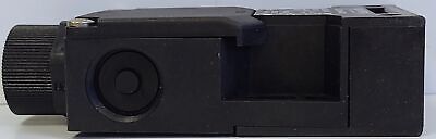 Schmersal AZ-16-ZVRK-M20 Safety Interlock Switch