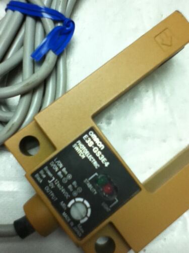 OMRON E3S-GS3E4 PHOTOELECTRIC SWITCH- NO BOX