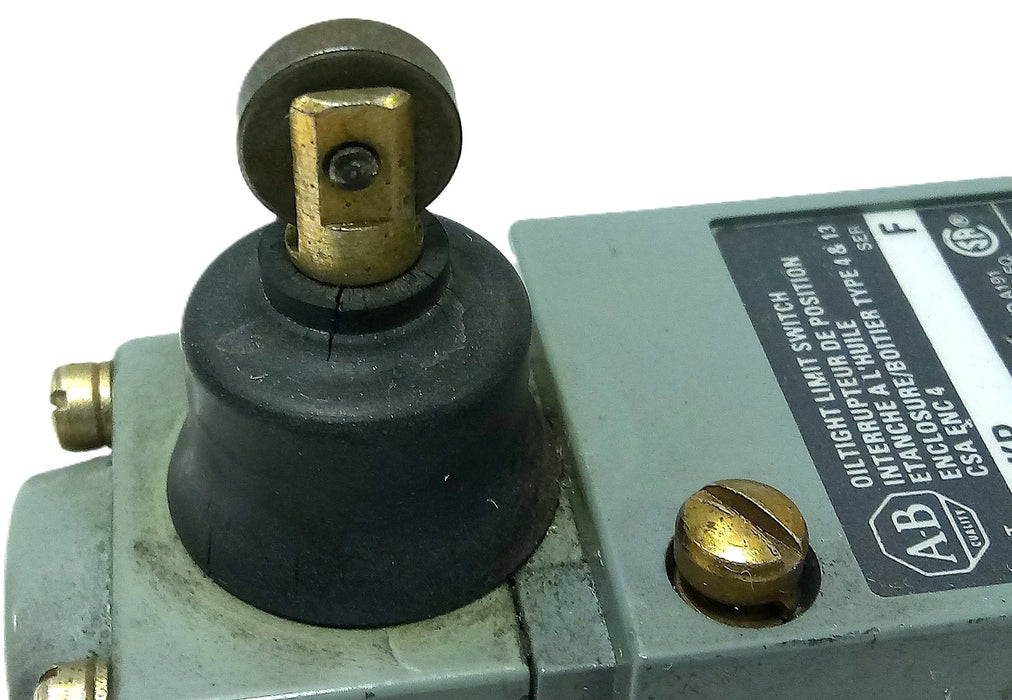 Allen-Bradley 802T-KP 600 V AC 10 A Oiltight Limit Switch