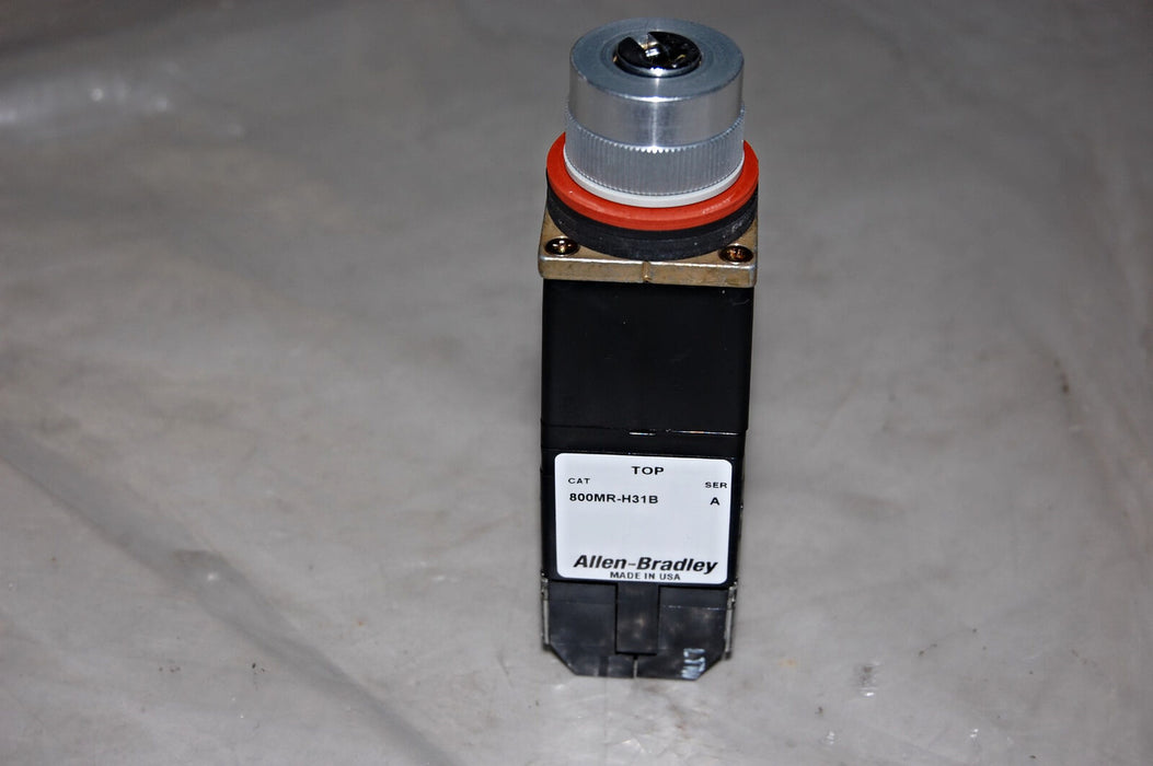 Allen-Bradley 800MR-H31BBS SELECTOR SWITCH