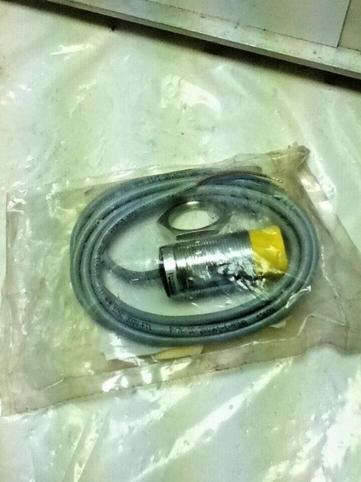 Turck Ni15-M30-AD4X Proximity Switch