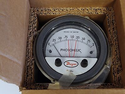 Dwyer A3002 W19K PHOTOHELIC Pressure Switch