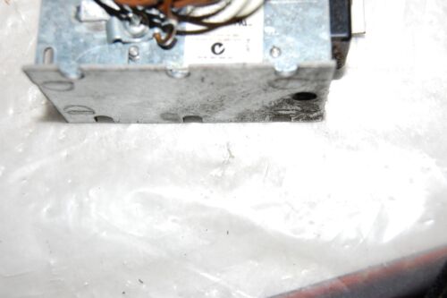 JOHNSON CONTROLS A19AHC-10 TEMP CONTROLLER