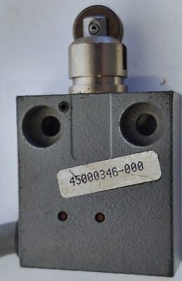 Honeywell 914CE2-3A Roller Plunger Limit Switch