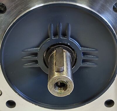 Leeson C90T17FZ25A 192203.30 230/460 V 4 A 1 1/2 HP 1725 RPM TEFC AC Motor