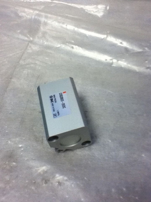 SMC CDQ2B20-25DC Cylinder
