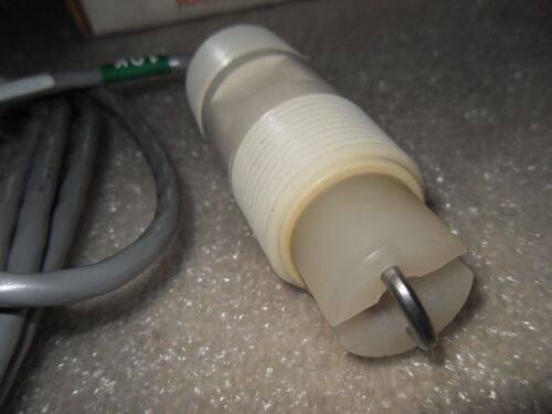 1 Rosemount Analytical 1000898 Rev G Sensor