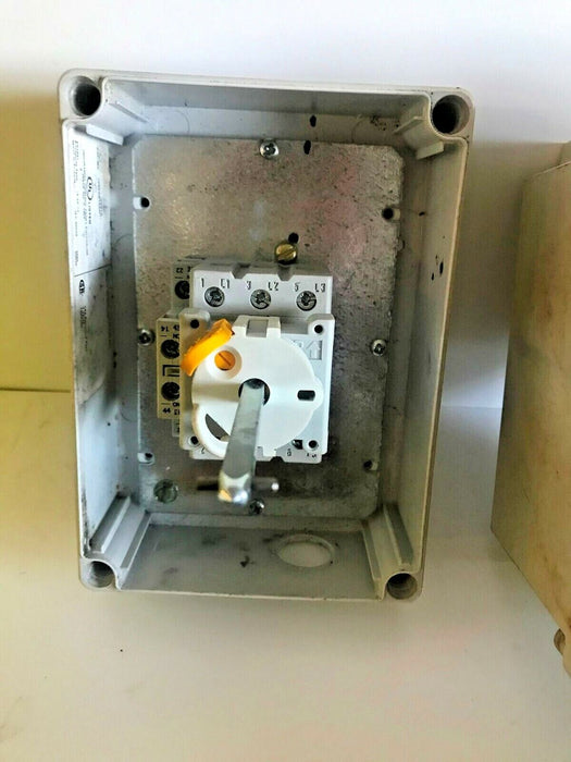 Allen-Bradley 194E-KA20E-P11 Enclosed Load Switch with 194R Handle