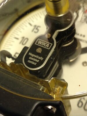 Wika 212.33.4-CP3000 Pressure Gauge with CP3000 Magnetically Assisted Contacts
