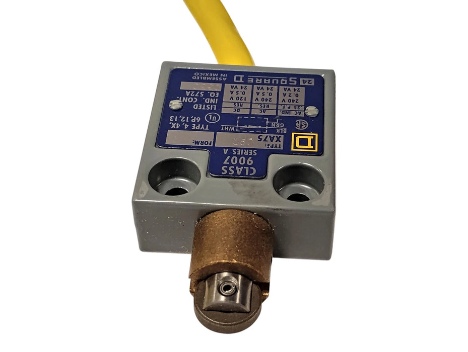 Square D 9007-XA7509D 240 V AC Roller Plunger Limit Switch