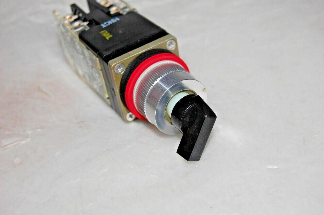 Allen-Bradley SELECTOR SWITCH 800MR-NH2QBK