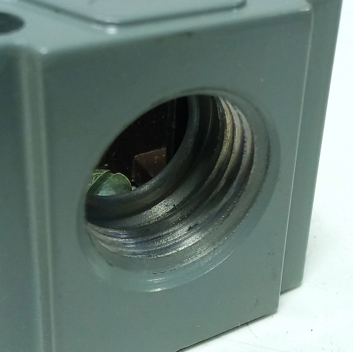 Allen-Bradley 802T-AW1 600 V AC 10 A Oiltight Rotary Gear Limit Switch