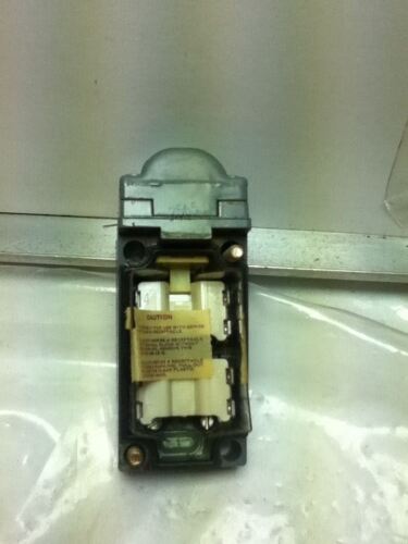 Square D 9007-B062B1 Limit Switch