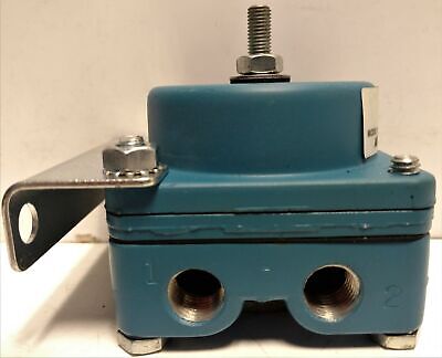 Robert Shaw CR101-A4 Amplifying Relay