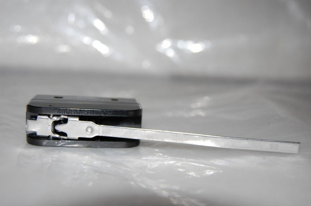 Honeywell Microswitch BZ-2RW84467-A2 Straight Lever Basic Switch