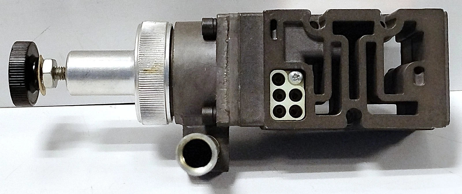 Numatics 152RS100J016W 10-130 psi Pneumatic Regulator