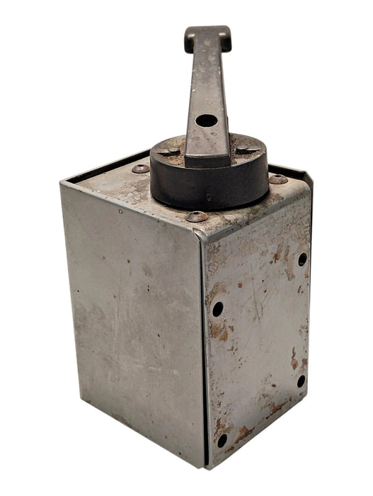 Cutler-Hammer 9441H353B Typr DB2 3-Position Drum Switch