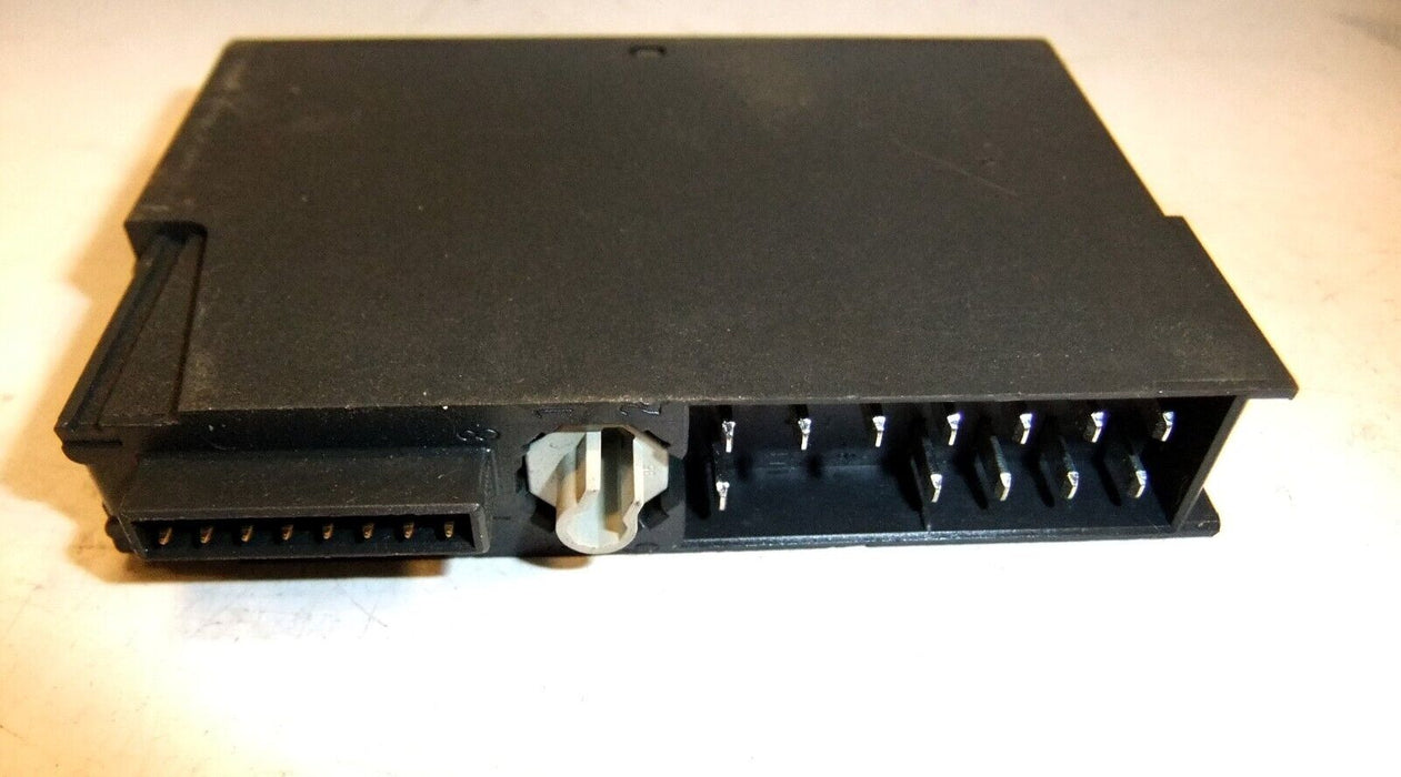 Siemens 6ES7134-4NB51-0AB0 PLC Input & Output Module