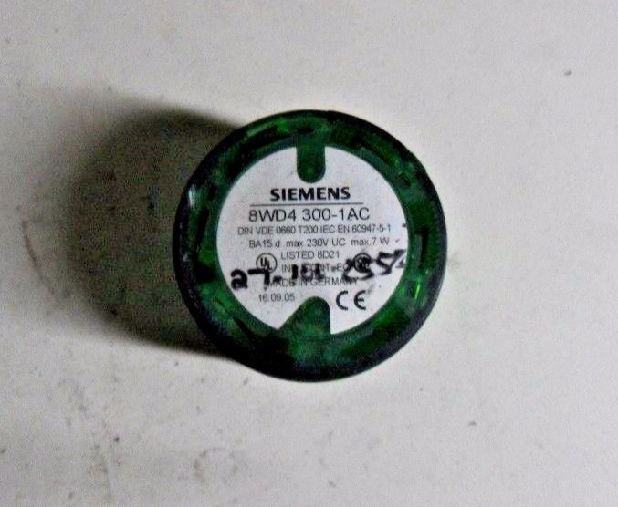 Siemens 8WD4300-1AC Stack Light Green Signal