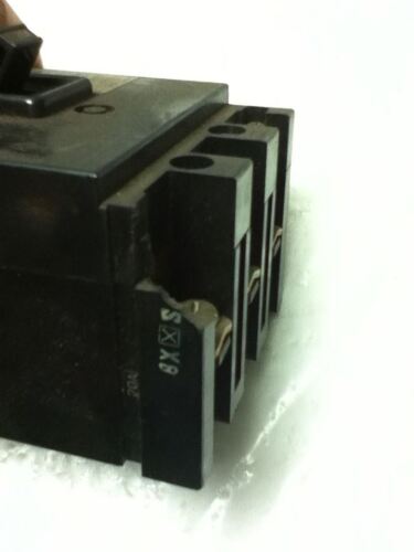 Fuji ELECTRIC SA33 CIRCUIT BREAKER