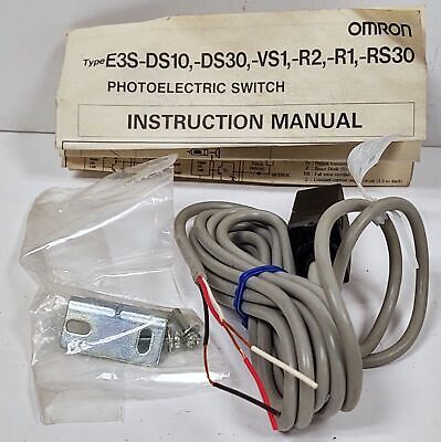 Omron E3S-DS10E4 Diffuse Reflective Photoelectric Sensor
