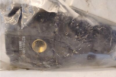 Ingersoll Rand R27111-100 1/8" NPTF 0-140 PSIG Air Pressure Regulator w/ Gauge