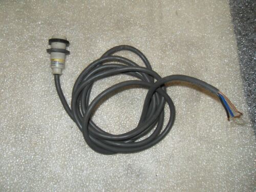 1 OMRON E2F-X5F1 INDUCTIVE PROXIMITY SENSOR