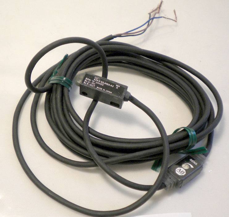 Allen-Bradley Photoelectric Switch 42KA-S2JNSA-A2 12-24VDC