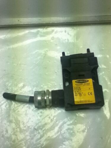 3 Banner Engineering Engineering ENGINEERING SI-QS75MC SAFETY SWITCHES