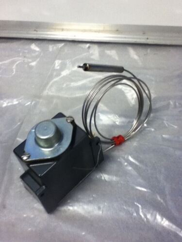 United Electric E55A-11965 Temperature Controller