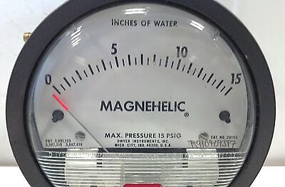 Dwyer 2015C 15 PSI 1/8" NPT Magnehelic Differential Pressure Gauge