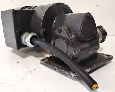 Dayton 4Z277 115 VAC 1/20 HP 43 RPM 40:1 Right Angle Gearmotor w/ 5X400A Brake
