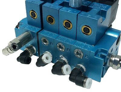 MAC Valve 24 V DC VAC-125 psi Valve Assembly w/ Four 45A-LAC-DDAJ-2KJ