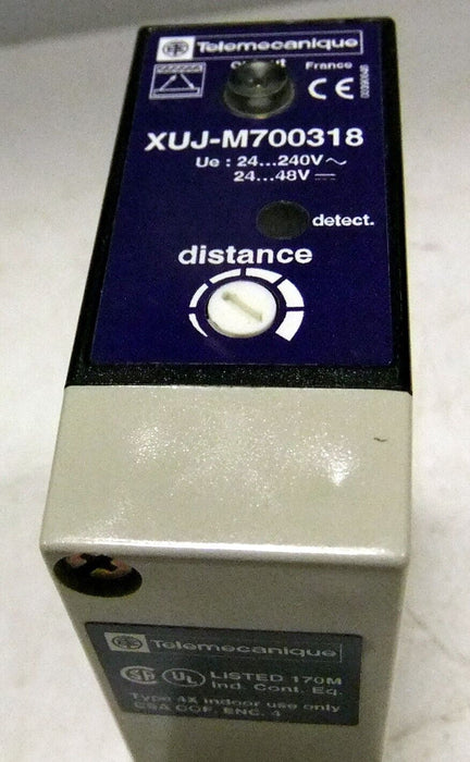 Telemecanique XUJ-M700318 Photoelectric Proximity Sensor