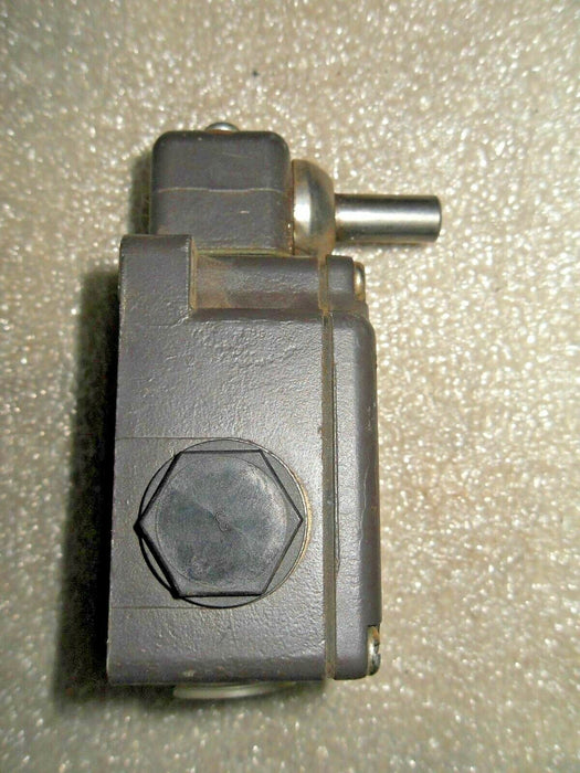 1 Schmersal Tvh 015-11Y-991 Limit Switch