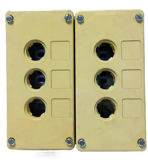 Siemens 3SB1803-0AC 3 Button Type 1 Enclosure for 22 mm Pushbuttons