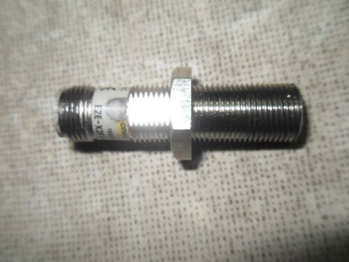 Omron E2E-X2F1-M1 Inductive Proximity Sensor