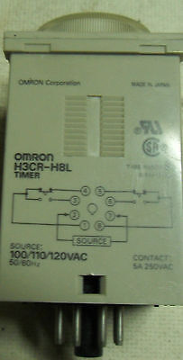 Omron H3CR-H8L Timer