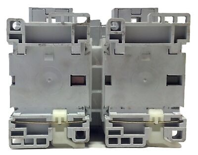 Allen-Bradley 104-C09KL22 220-230 V 50/60 Hz 9 A 1 NOC/3 NCC Reversing Contactor