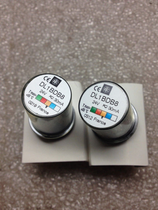 2 Telemecanique DL1-BDB8 LED Lights